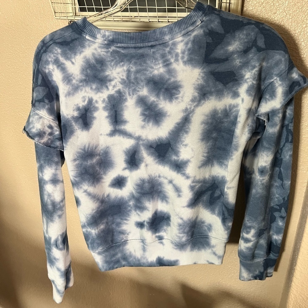 SO blue and white sweater - Picture 6 of 6